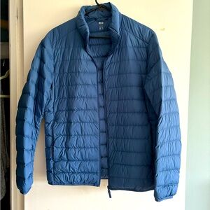 Purchased on a cold trip to Osaka, Japan! Only worn a couple days, like new!